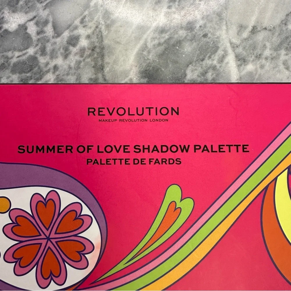 Revolution The Simpsons‎ Summer of Love Eyeshadow Palette